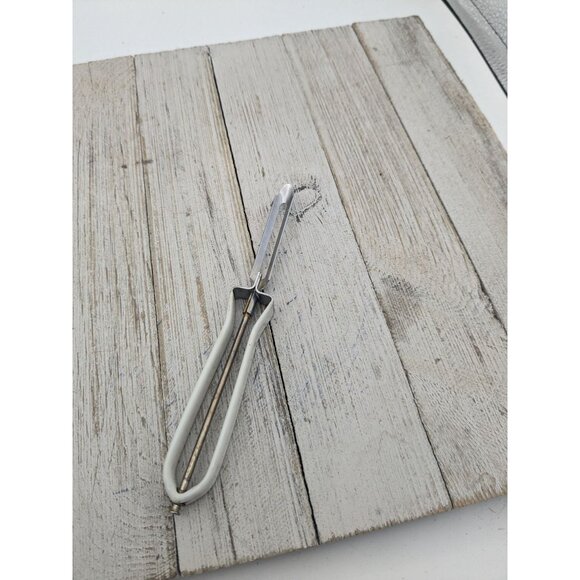 Vintage Stainless Steel #2 Floating Blade Vegetable Fruit Potato Peeler Coated - Picture 4 of 6